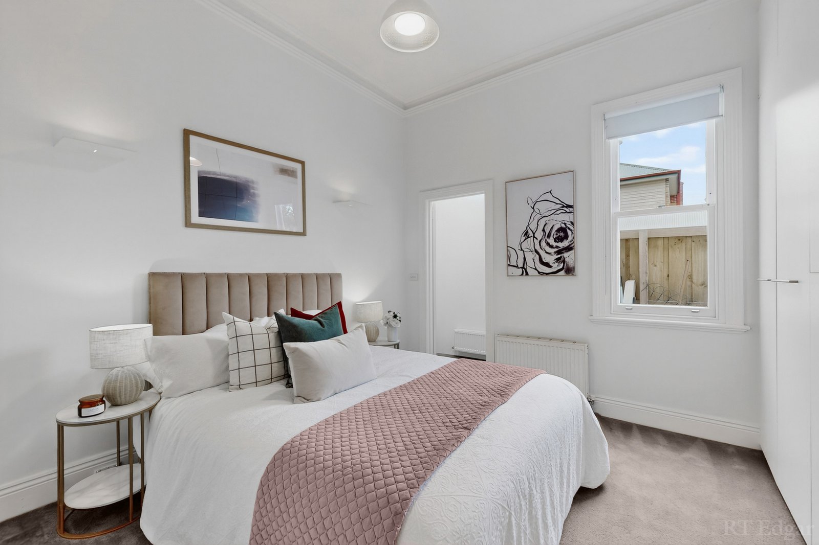 Real Estate and Property in 25 Roseberry Street, Hawthorn East, VIC