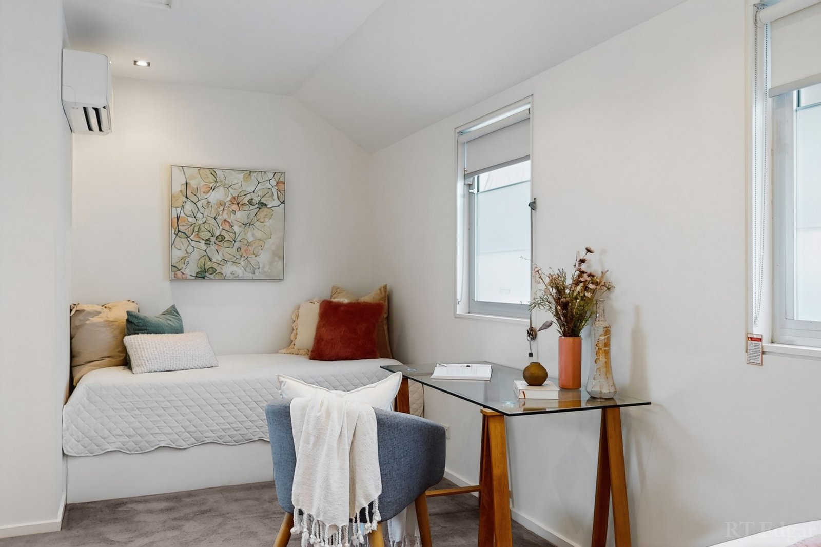 Real Estate and Property in 25 Roseberry Street, Hawthorn East, VIC