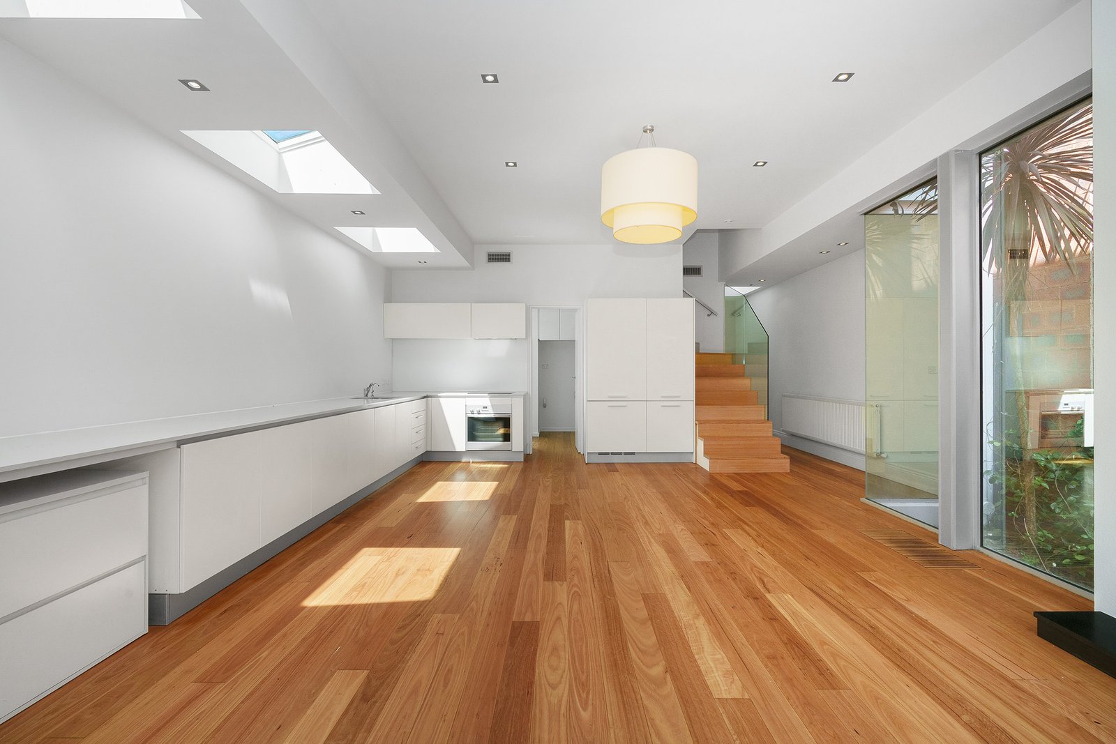 Real Estate and Property in 25 Roseberry Street, Hawthorn East, VIC