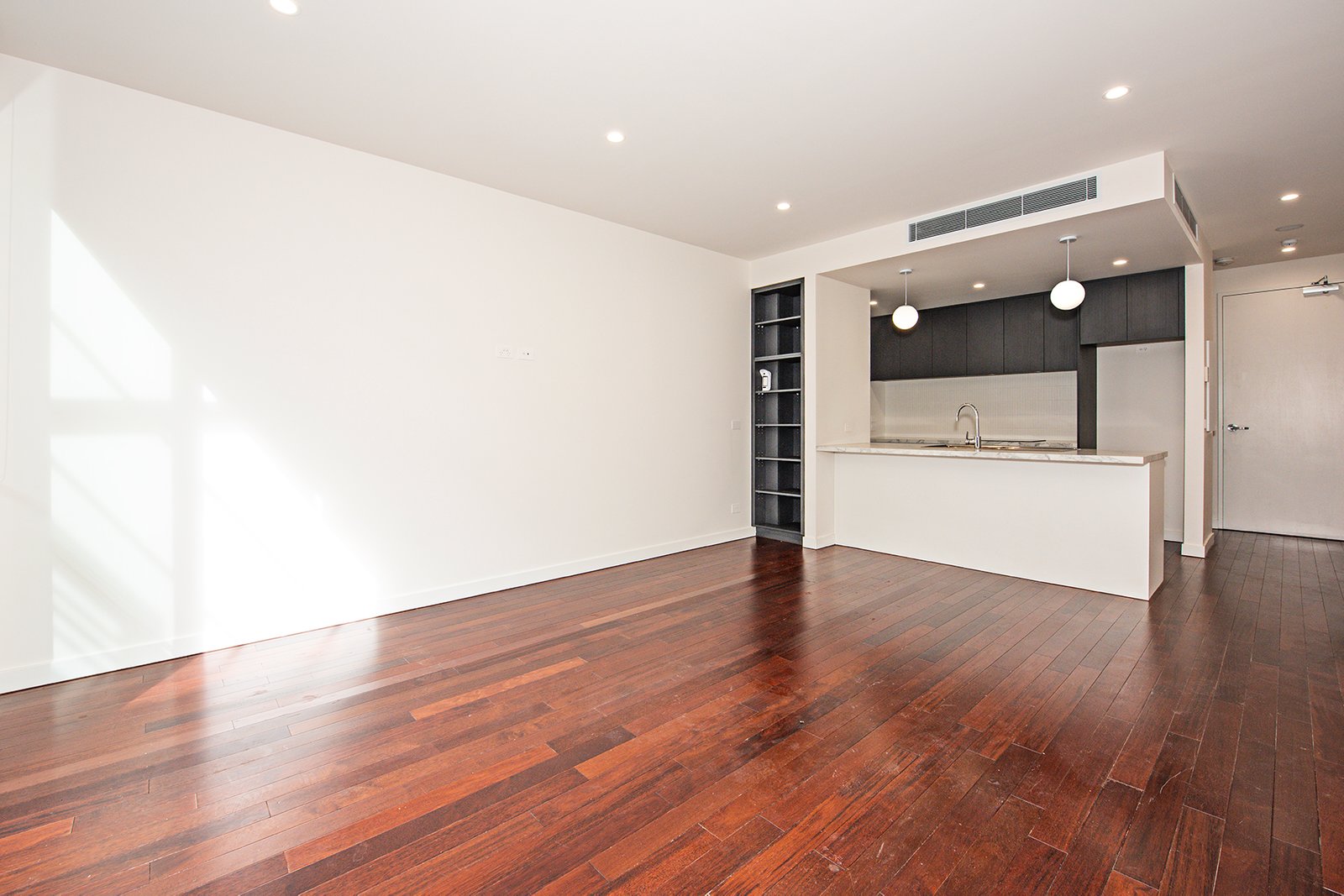 Gallery: 2/5 Ruddock Close