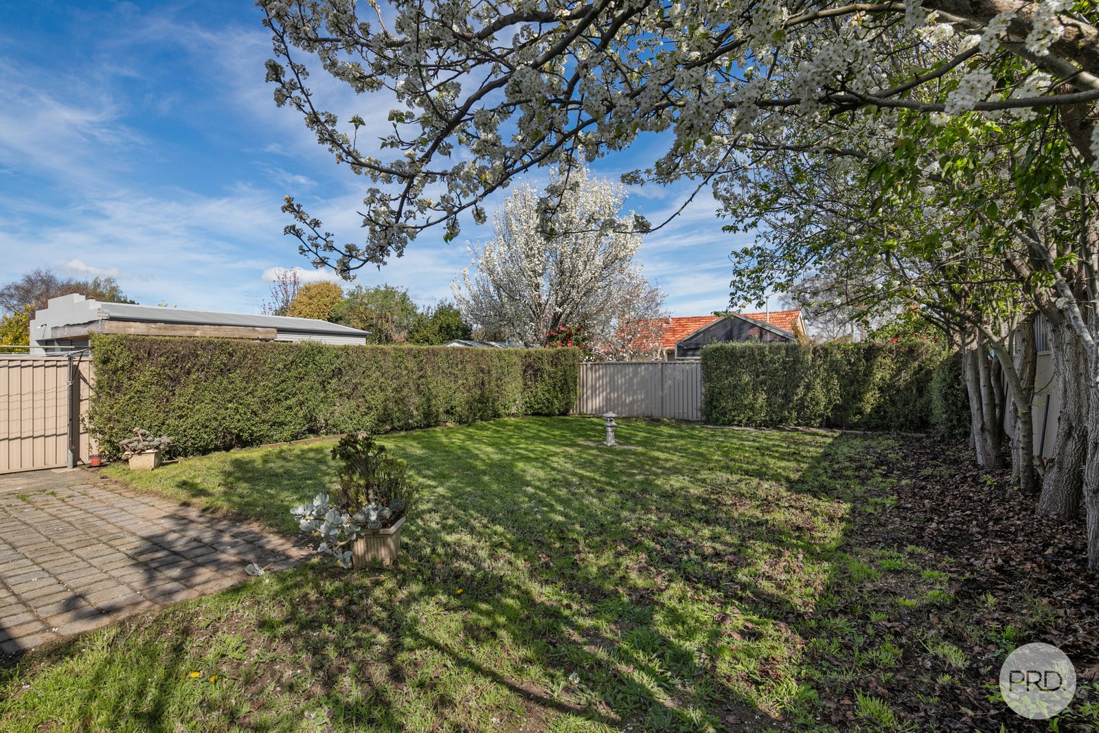 25 Salisbury Avenue NEWINGTON 10