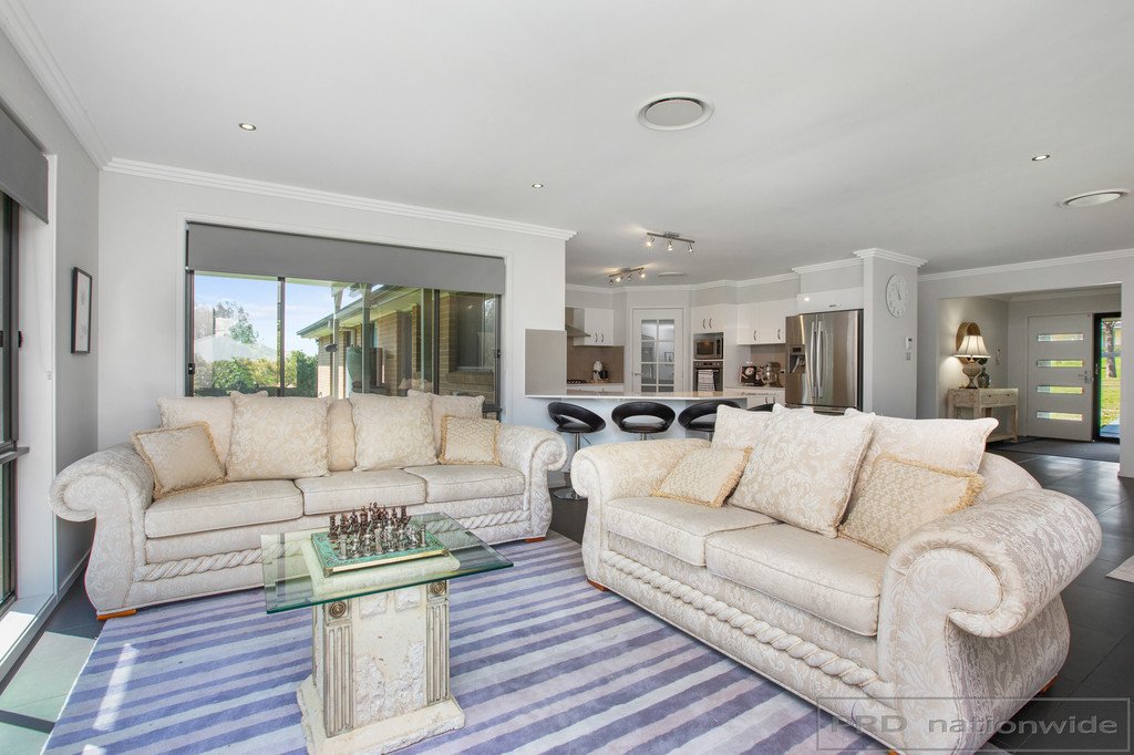 25 Sandstone Drive WINDELLA 4