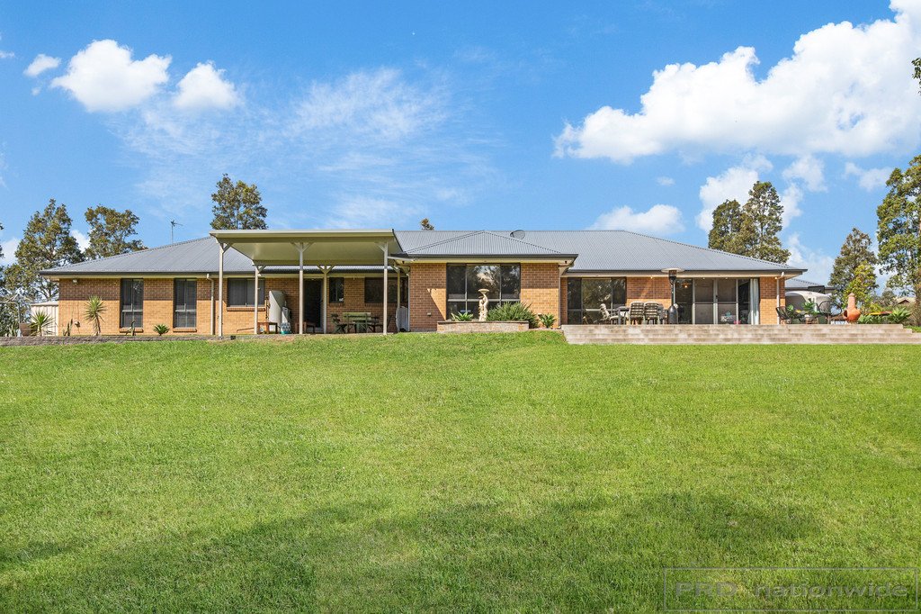 25 Sandstone Drive WINDELLA 15