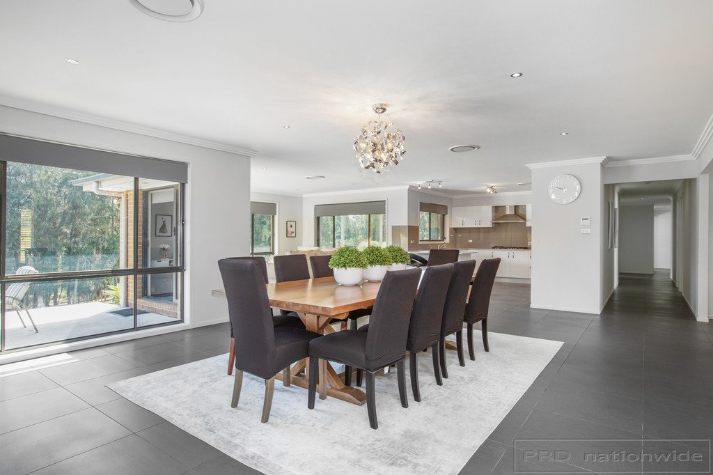 25 Sandstone Drive WINDELLA 24