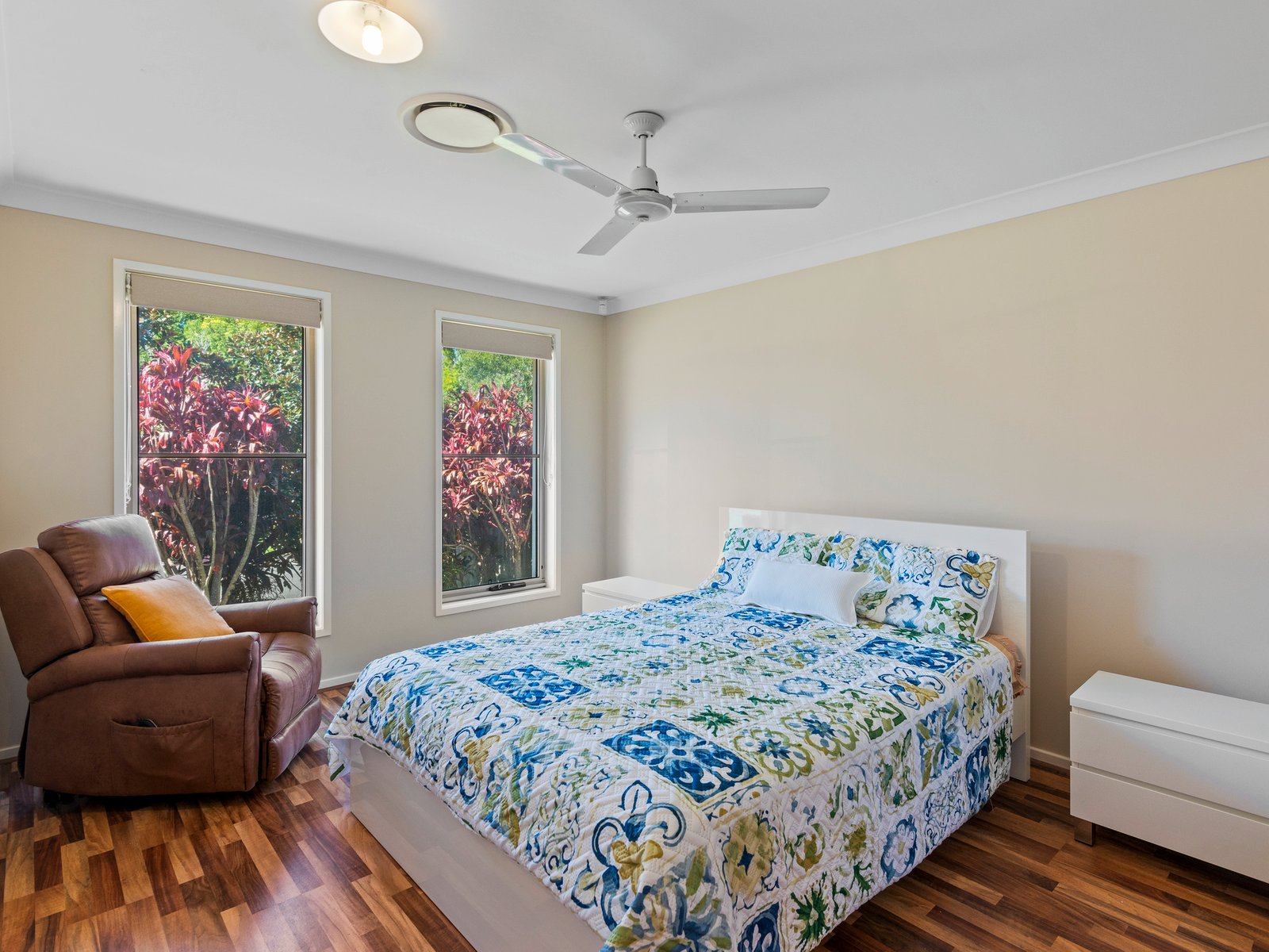 25 Sapphire Place ELANORA 11