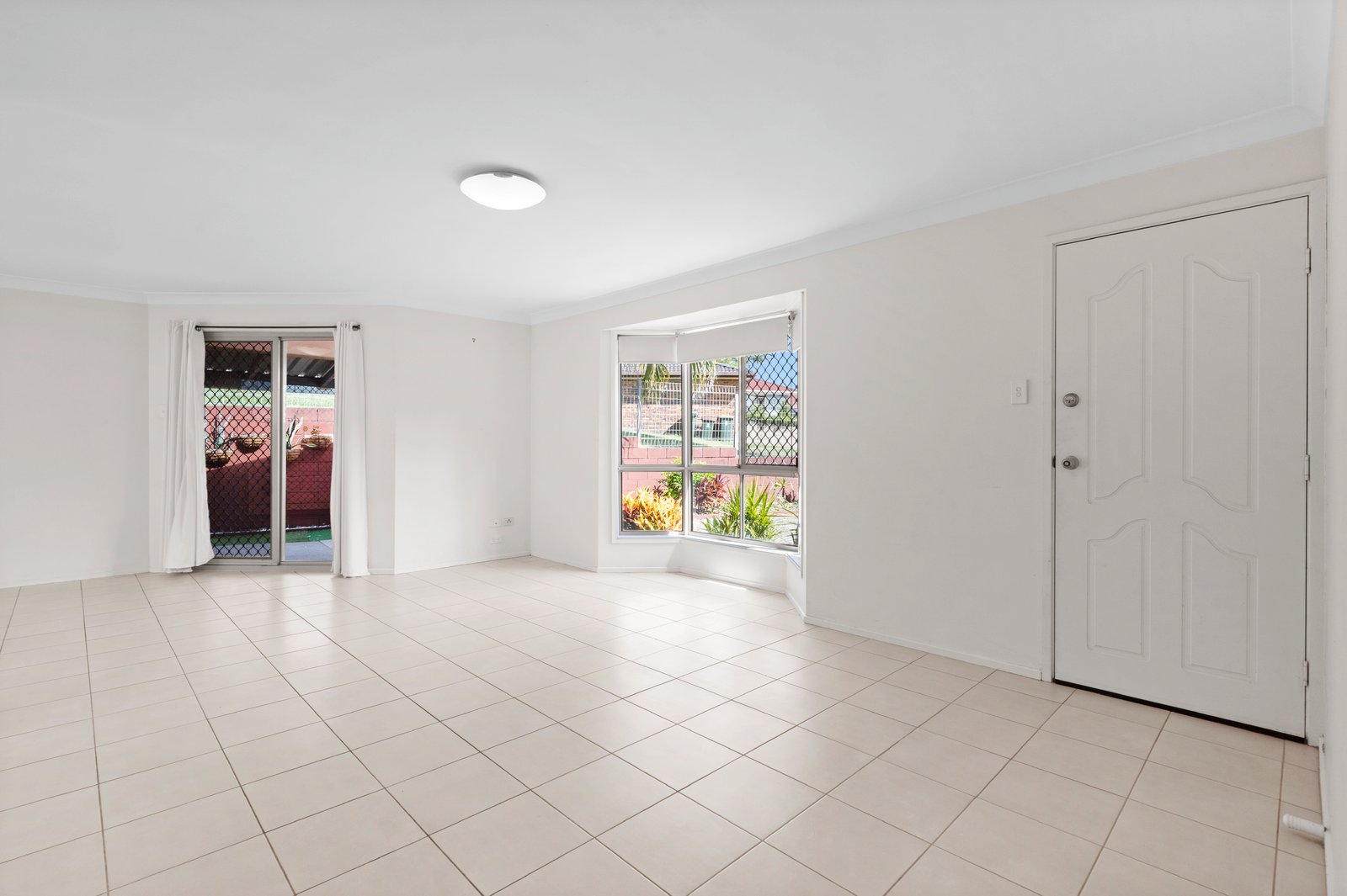 2/5 Seabrae Court POTTSVILLE 7