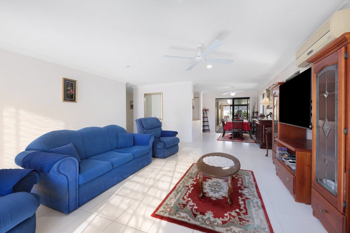 25 Seville Circuit Burleigh Waters 4