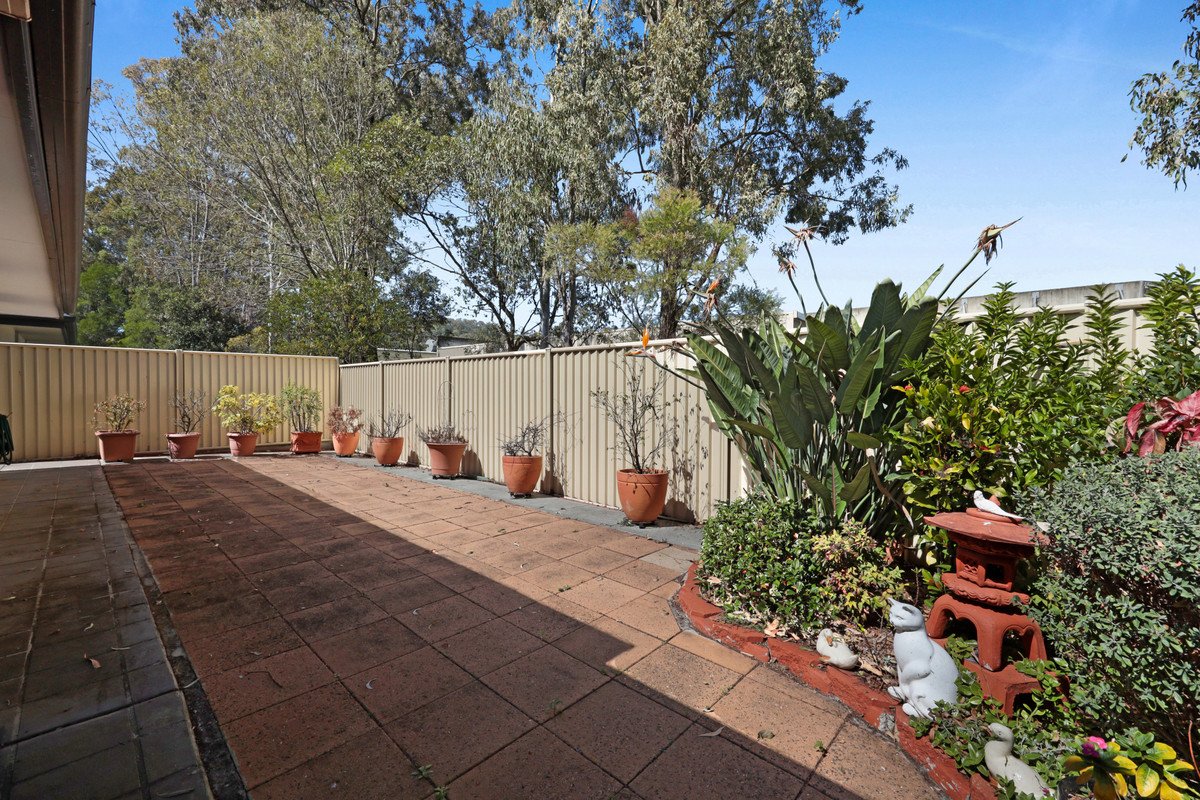 25 Seville Circuit Burleigh Waters 9