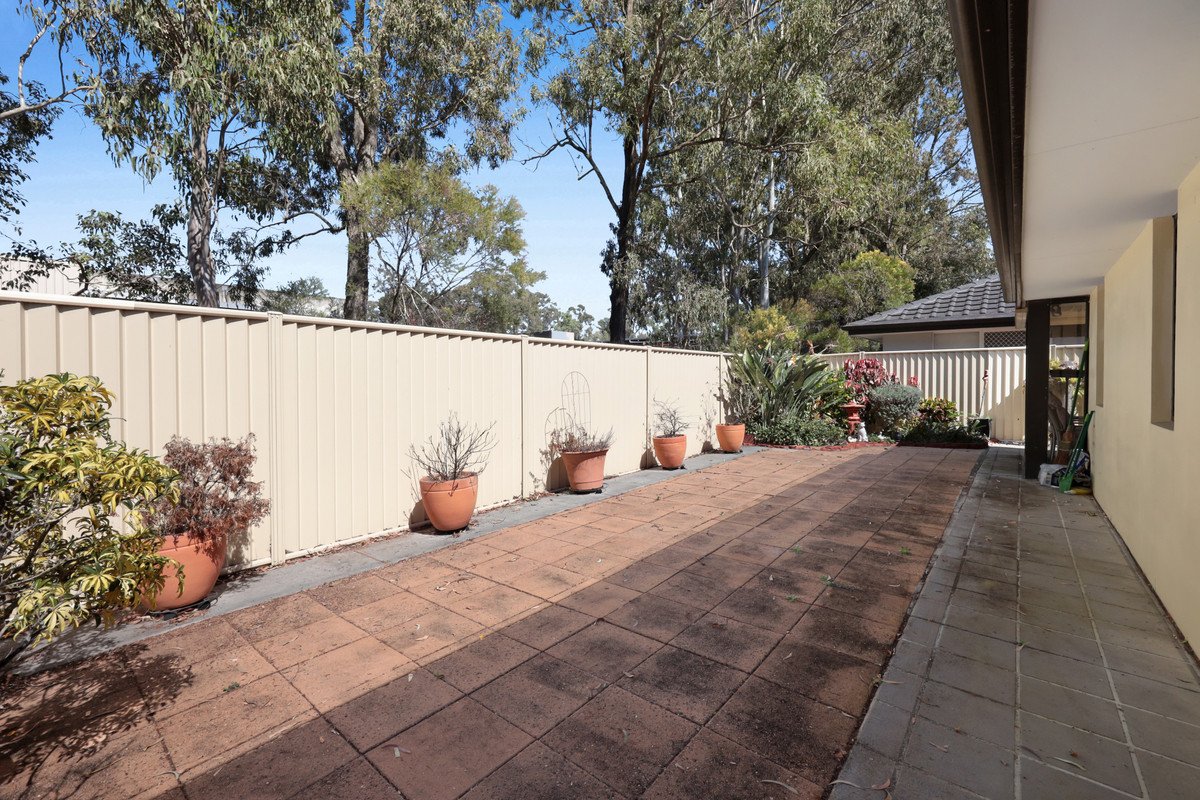 25 Seville Circuit Burleigh Waters 10