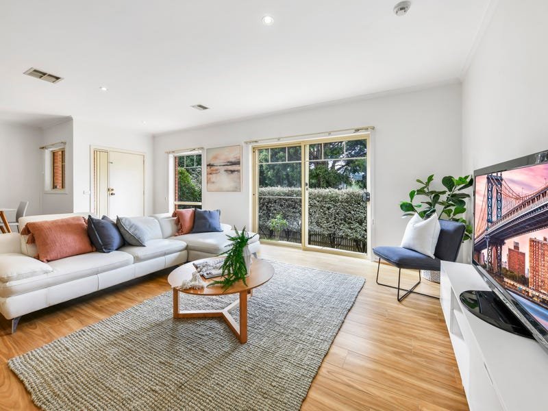 Real Estate and Property in 25 Sewell Street, Mont Albert North, VIC