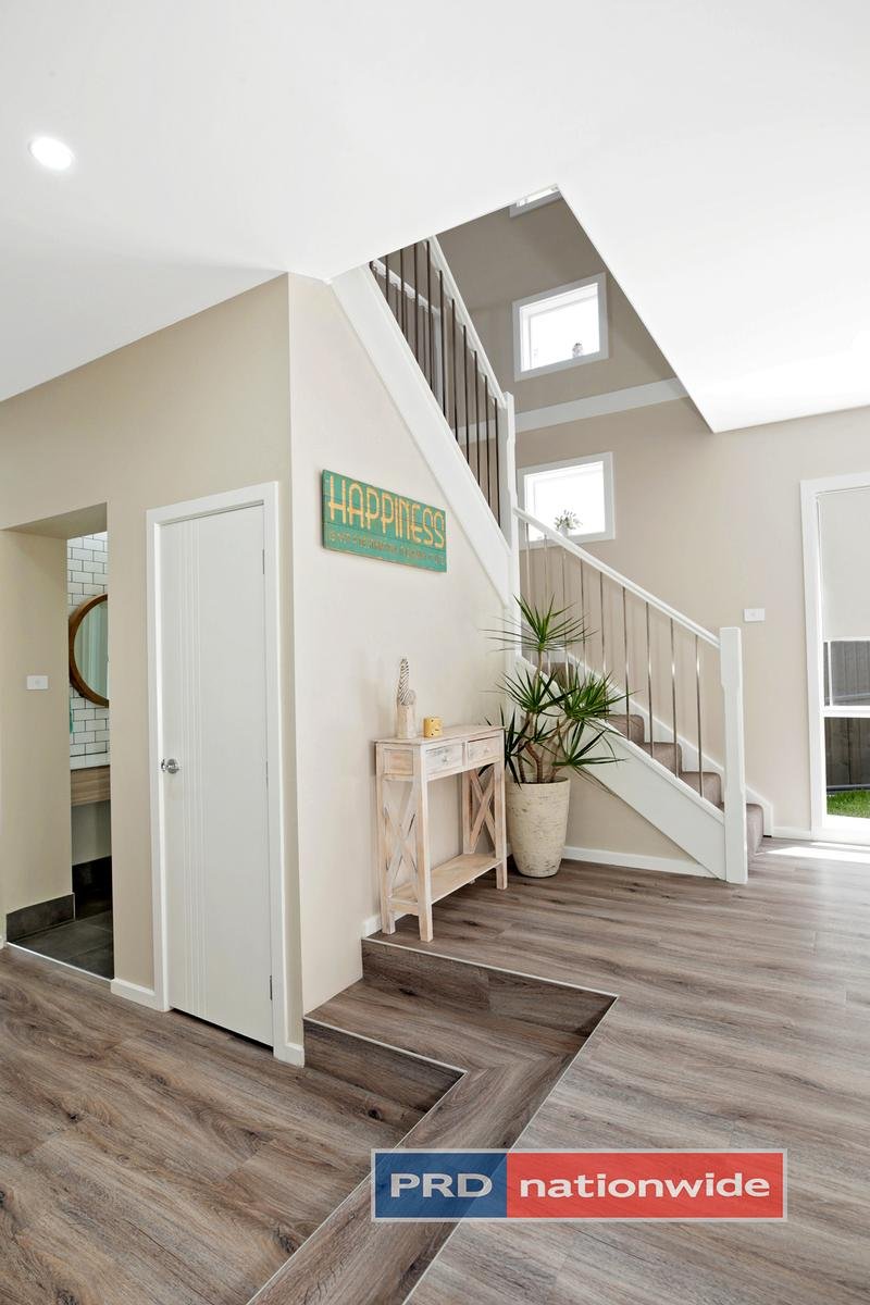 25 Shale Hill Drive GLENMORE PARK 8