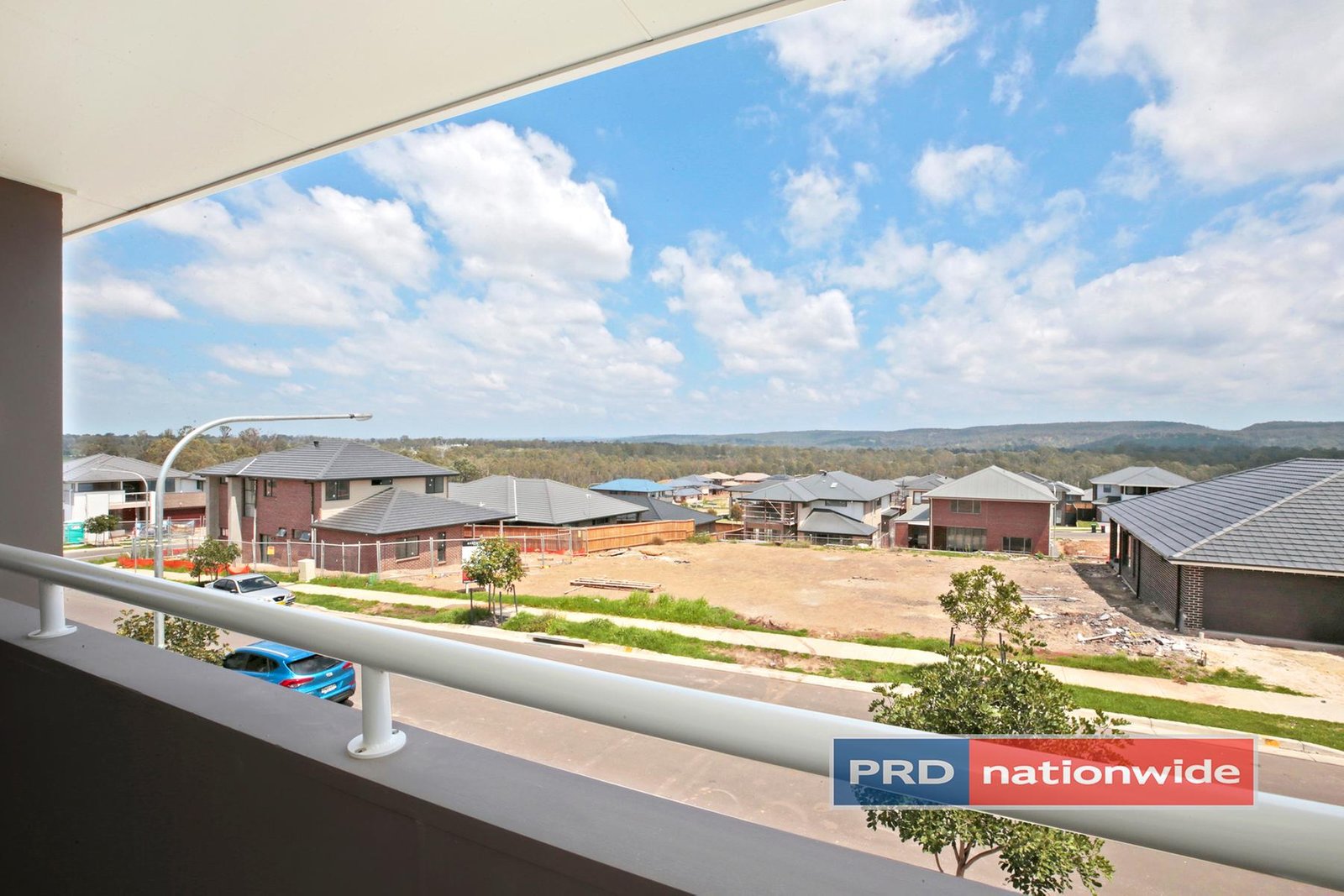 25 Shale Hill Drive GLENMORE PARK 14