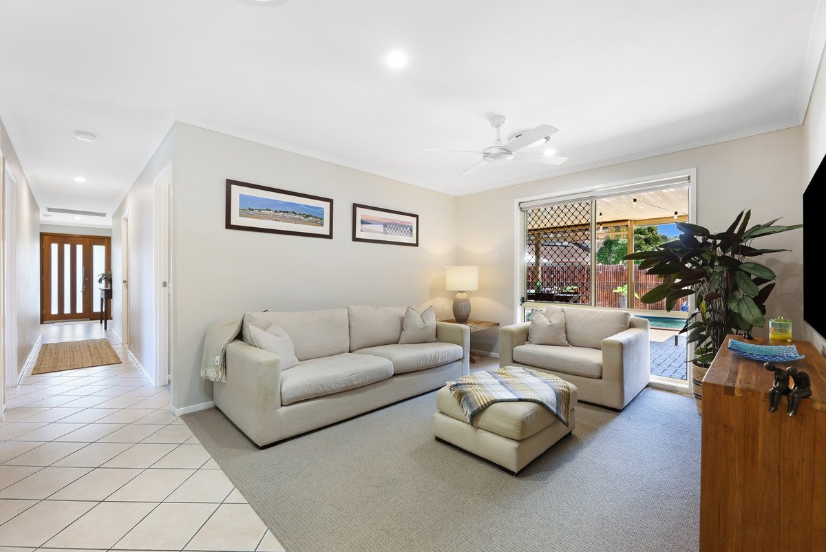 25 Sharscay Close Burleigh Heads 6