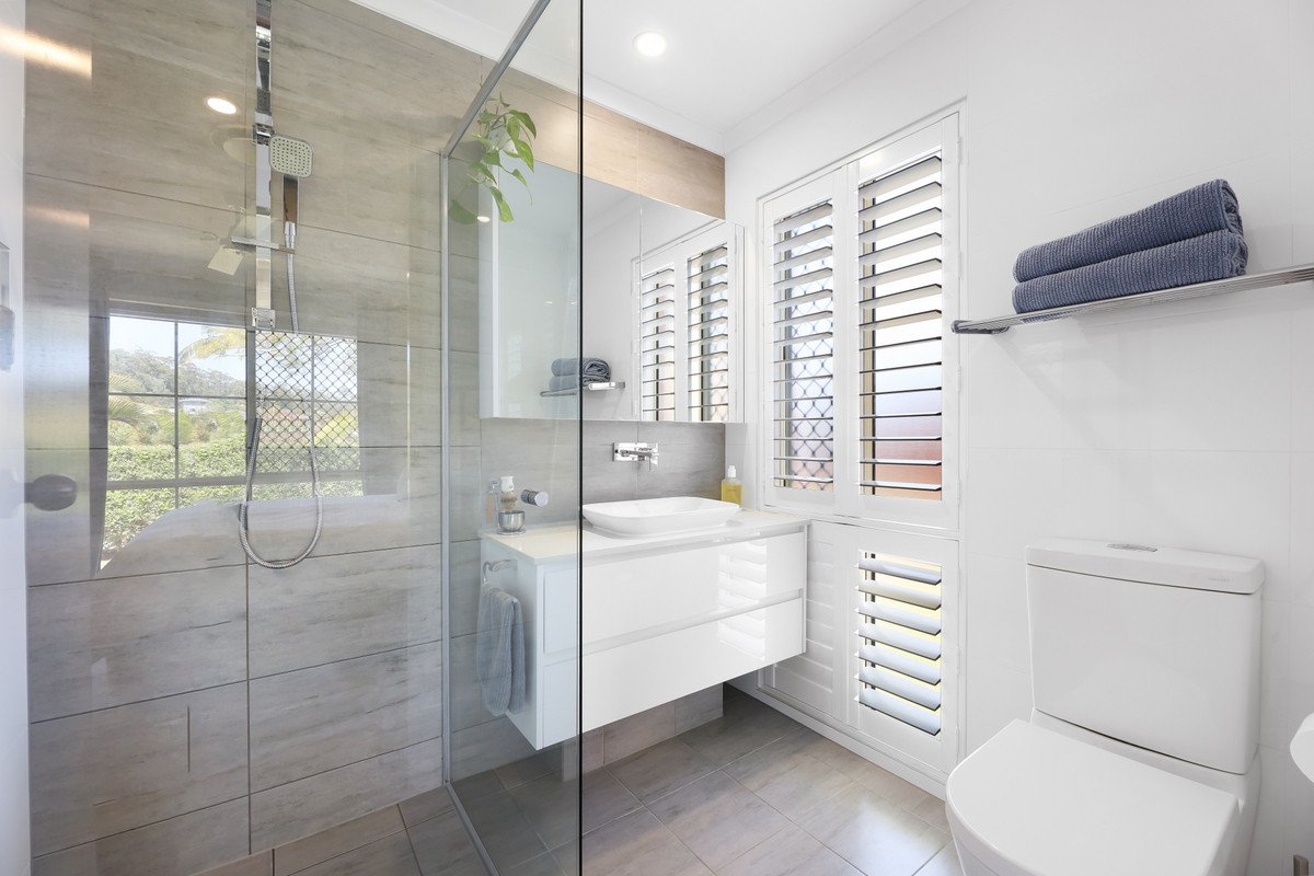 25 Sharscay Close Burleigh Heads 14