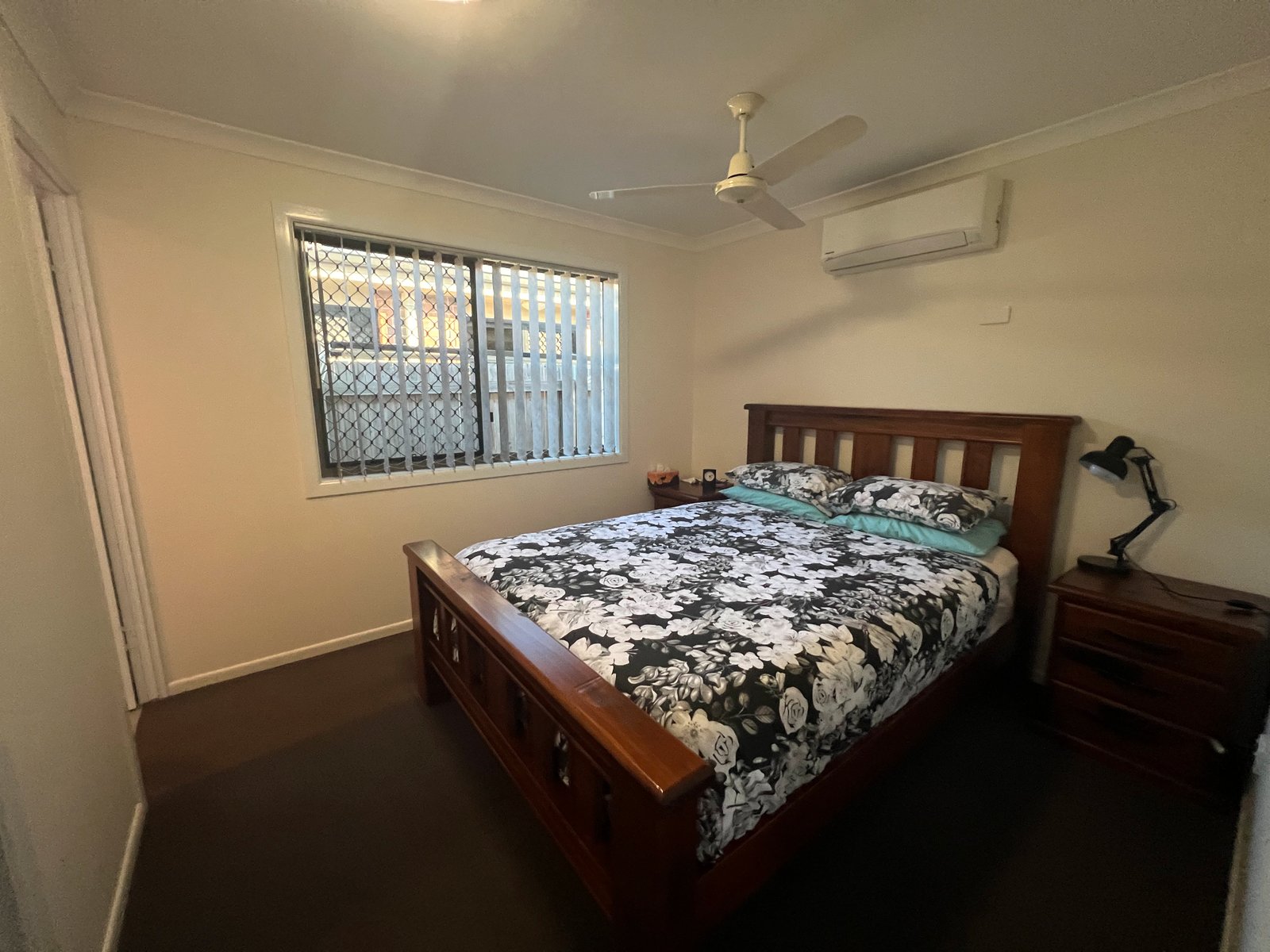 25 Skyline Drive NEW AUCKLAND 7