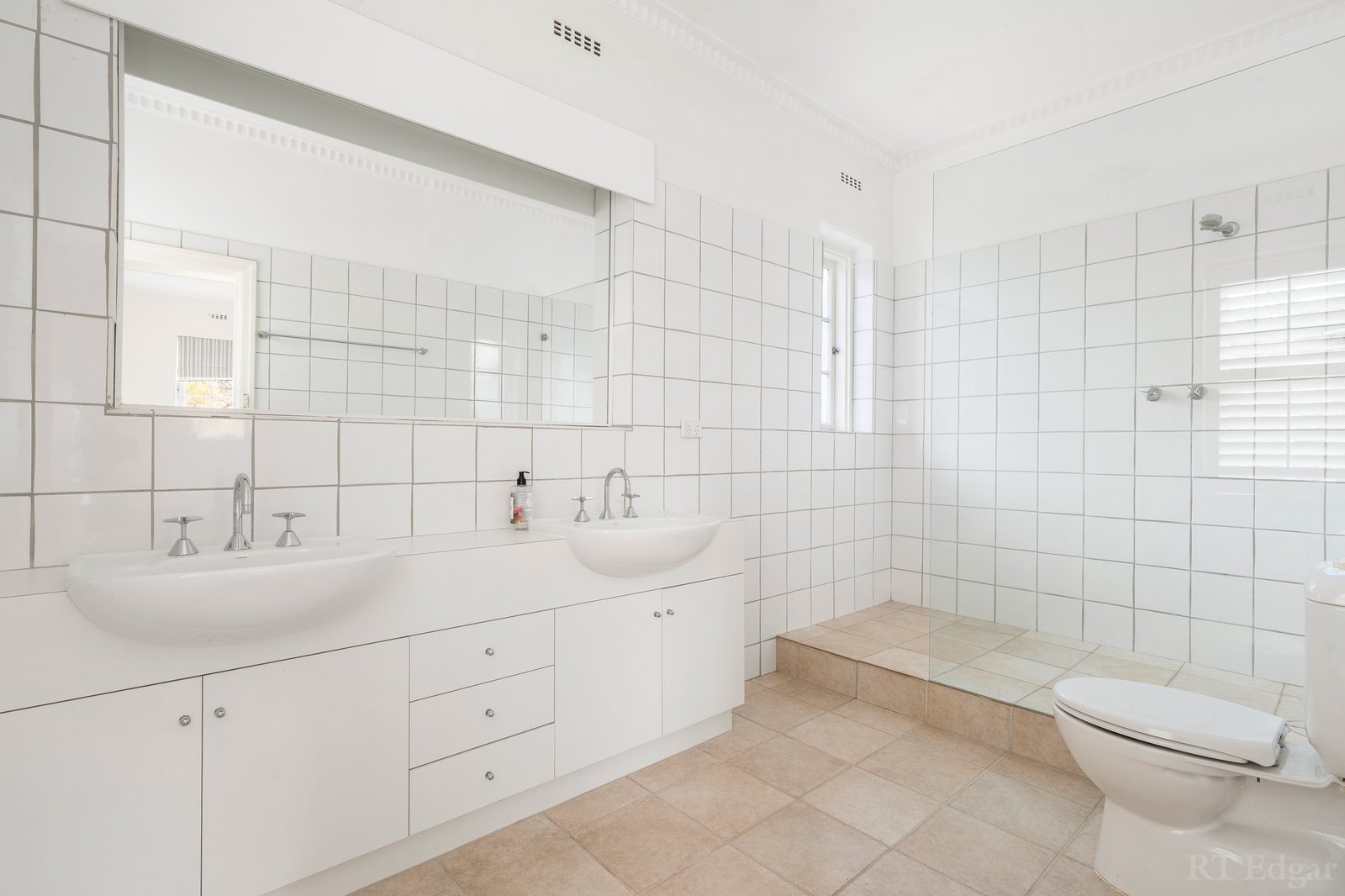 Real Estate and Property in 25 Somers Avenue, Malvern, VIC