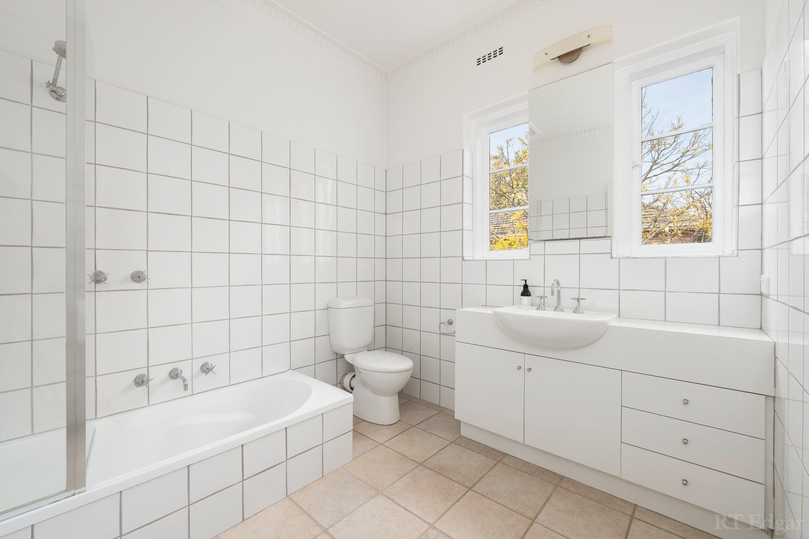 Real Estate and Property in 25 Somers Avenue, Malvern, VIC