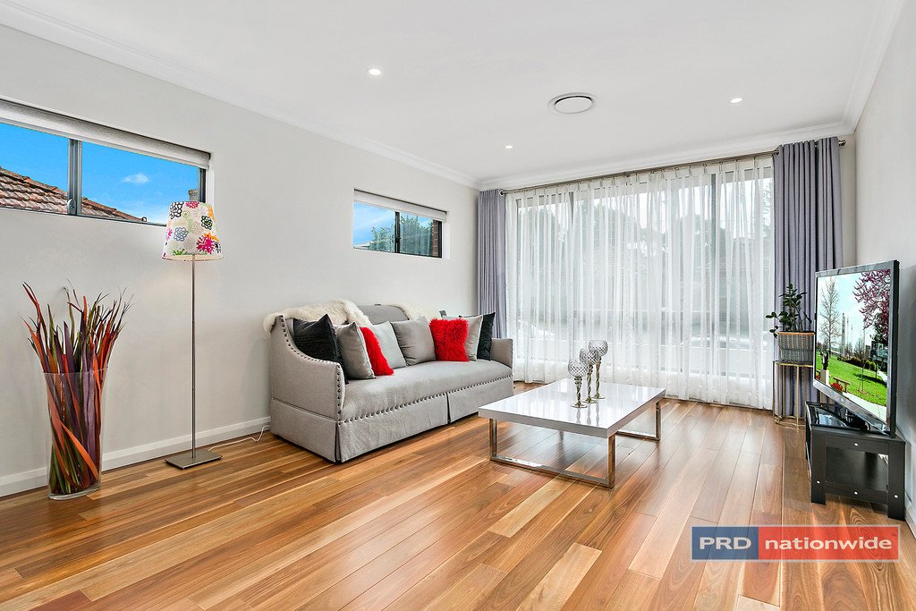 25 Somerset Street HURSTVILLE 4