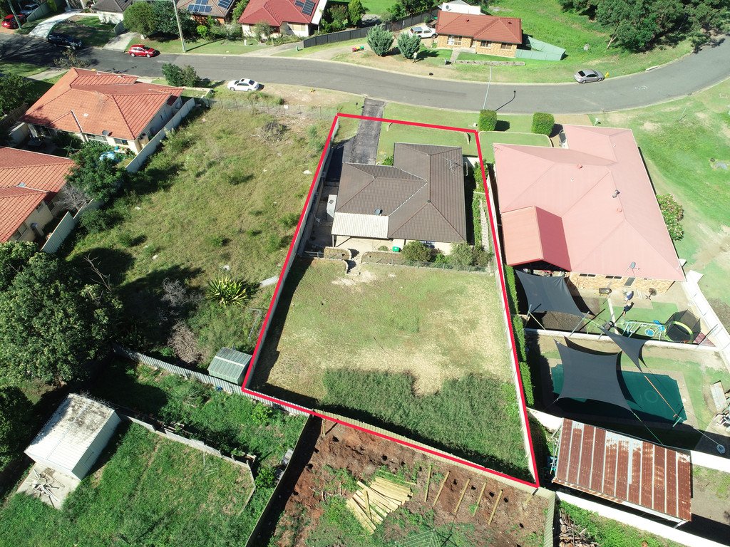 25 St Fagans Parade RUTHERFORD 2