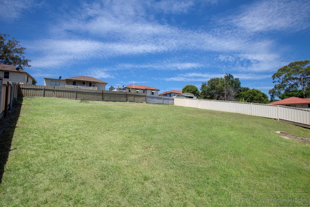 25 St Fagans Parade RUTHERFORD 14