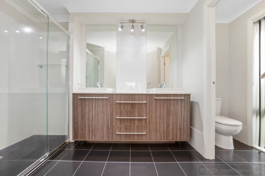 25 Stayard Drive BOLWARRA HEIGHTS 11