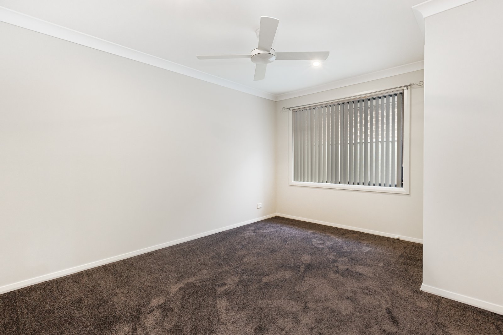 25 Stayard Drive BOLWARRA HEIGHTS 9