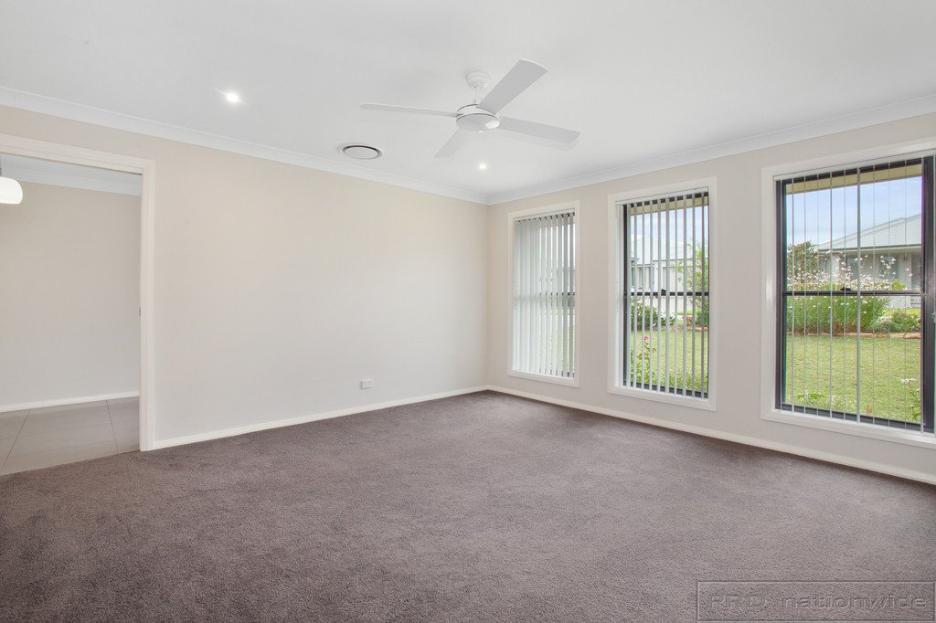25 Stayard Drive BOLWARRA HEIGHTS 8