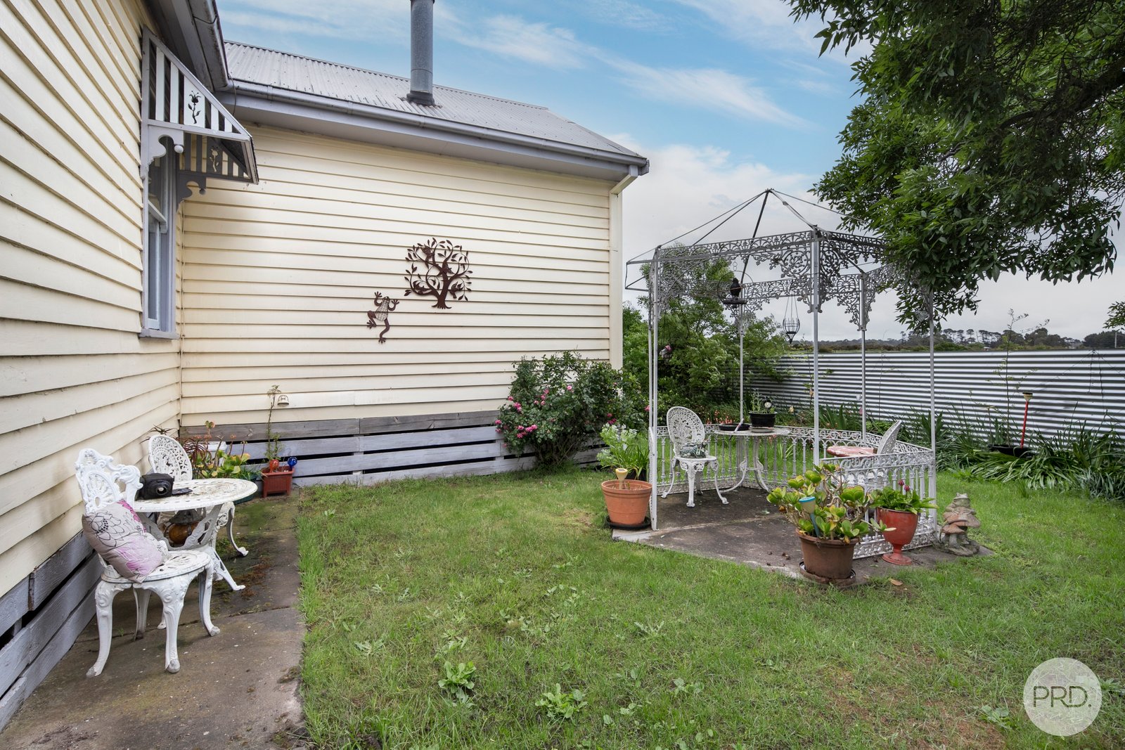 25 Suburban Street CLUNES 16