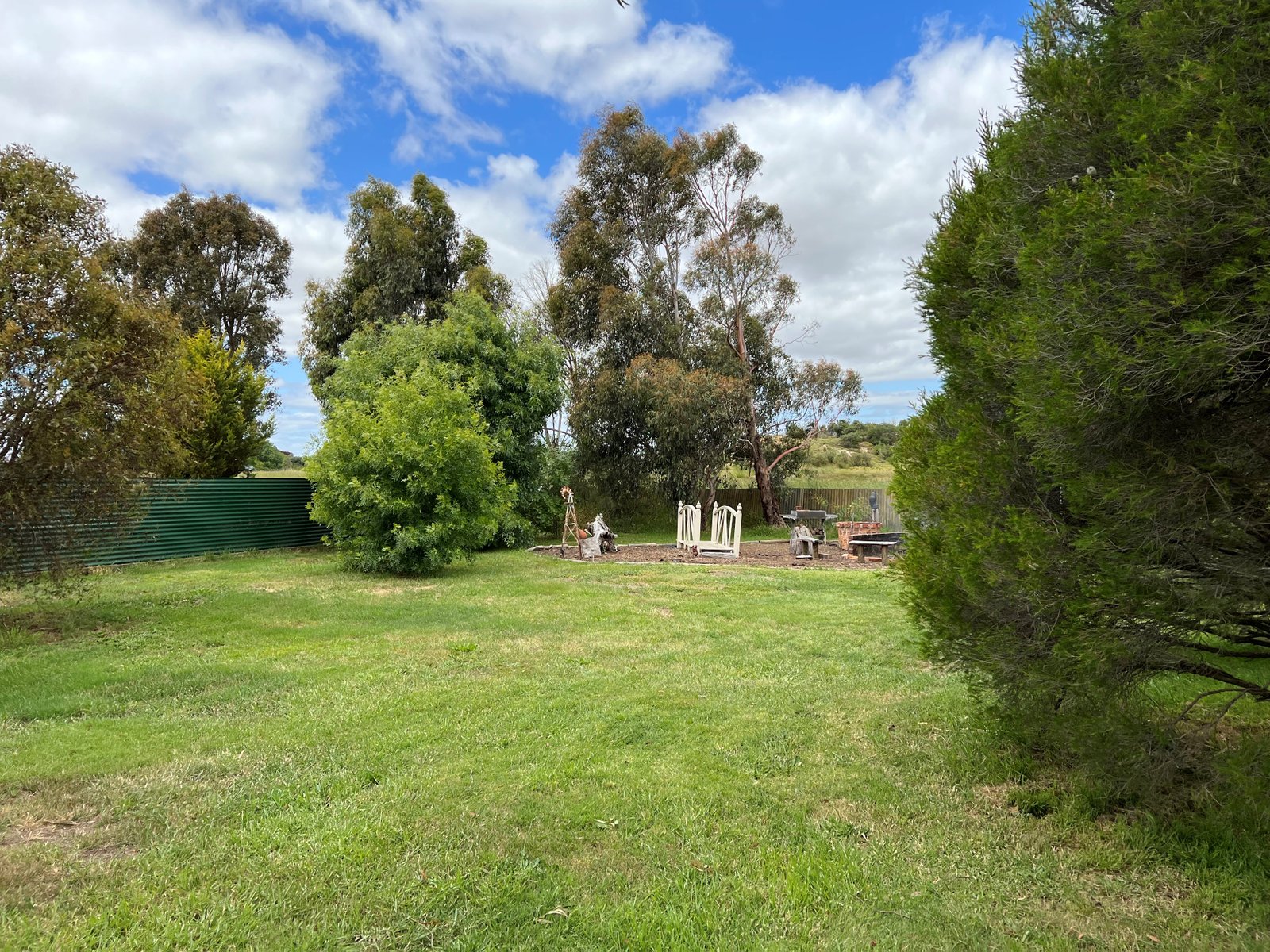 25 Suburban Street CLUNES 22