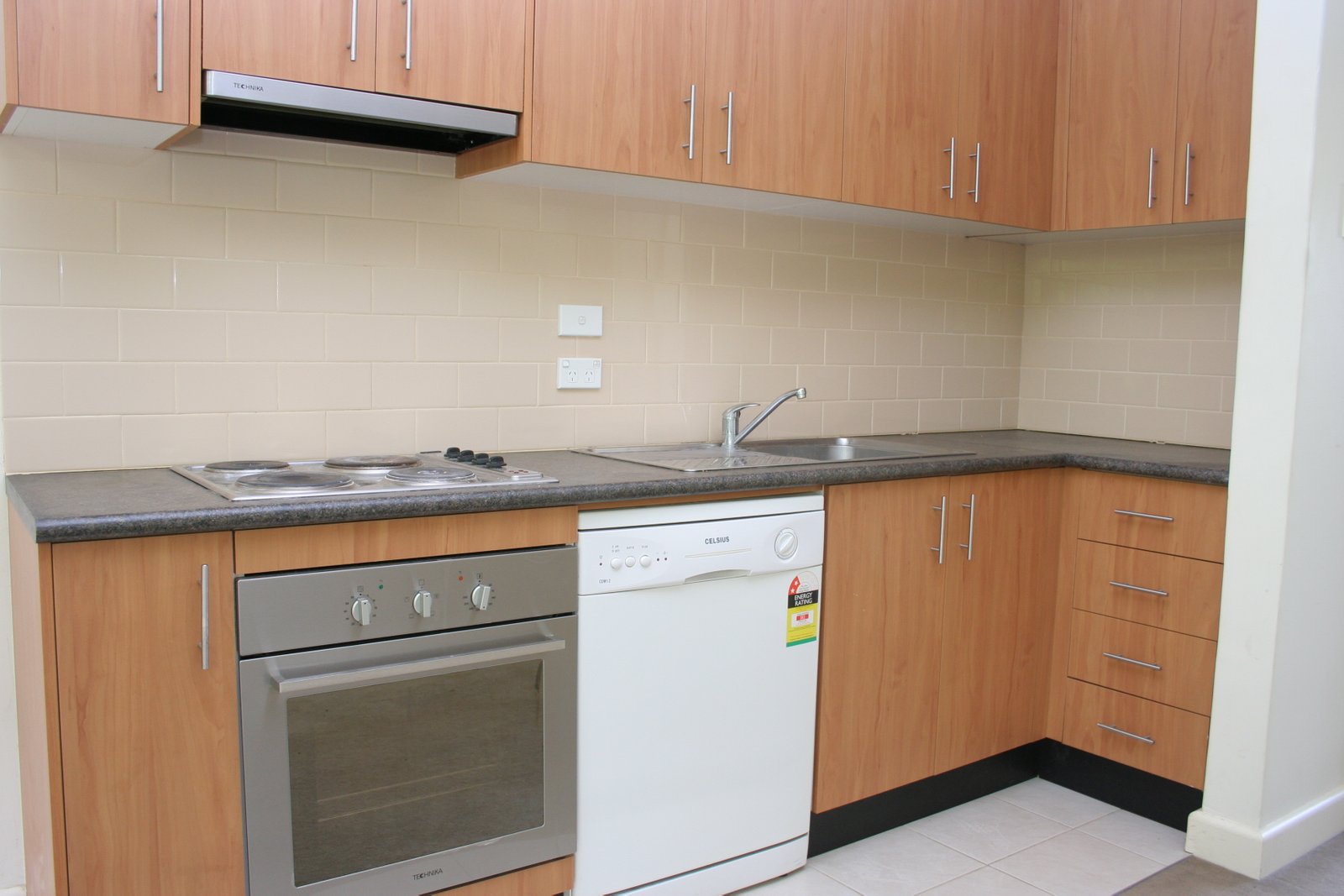 Gallery: 2/5 Summerlea Grove