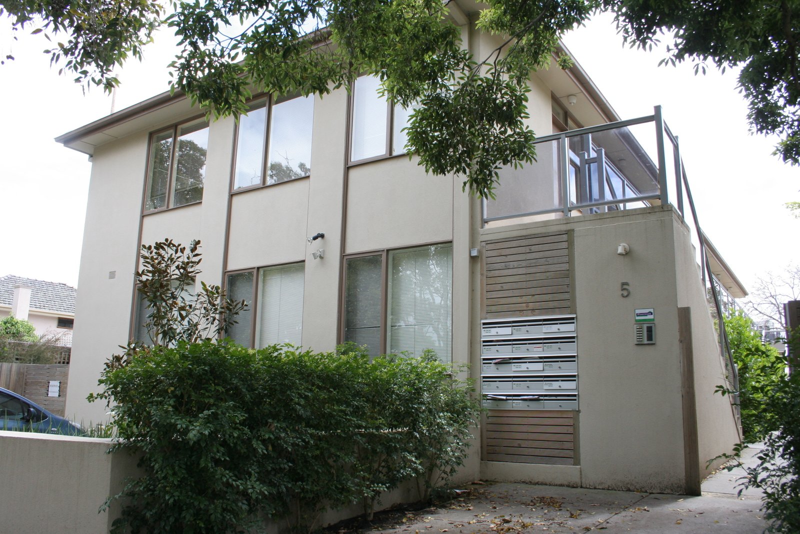 Photos: 2/5 Summerlea Grove