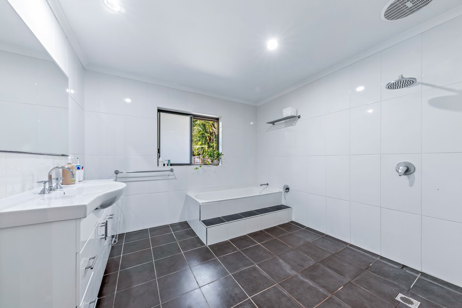 25 Sunset Dr  JUBILEE POCKET 4