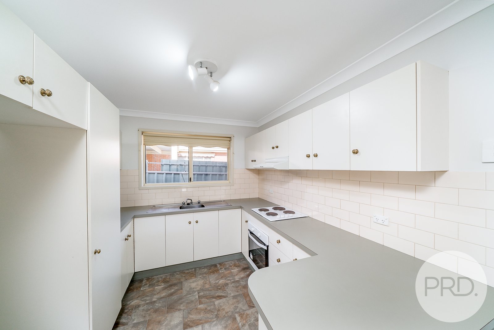 25 Swan Street ASHMONT 2