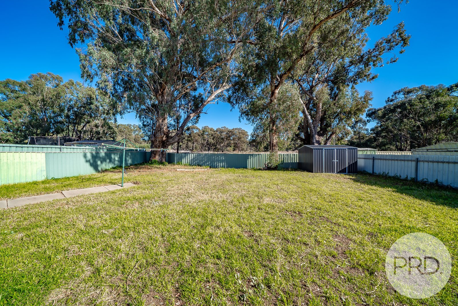 25 Swan Street ASHMONT 9