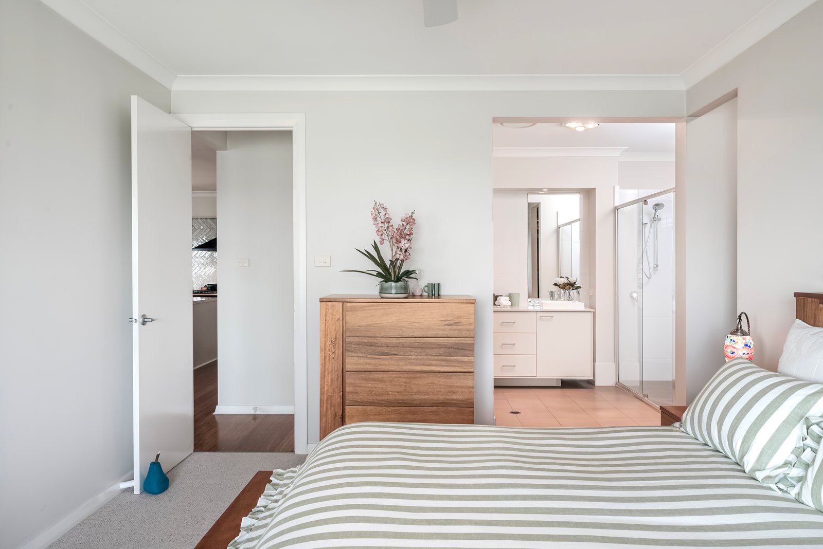 25 Swan Street HINTON 14