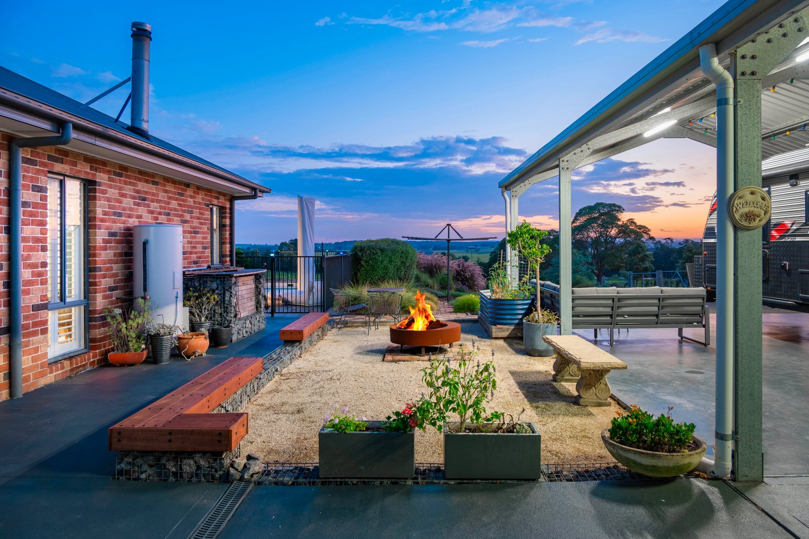 25 Swan Street HINTON 27