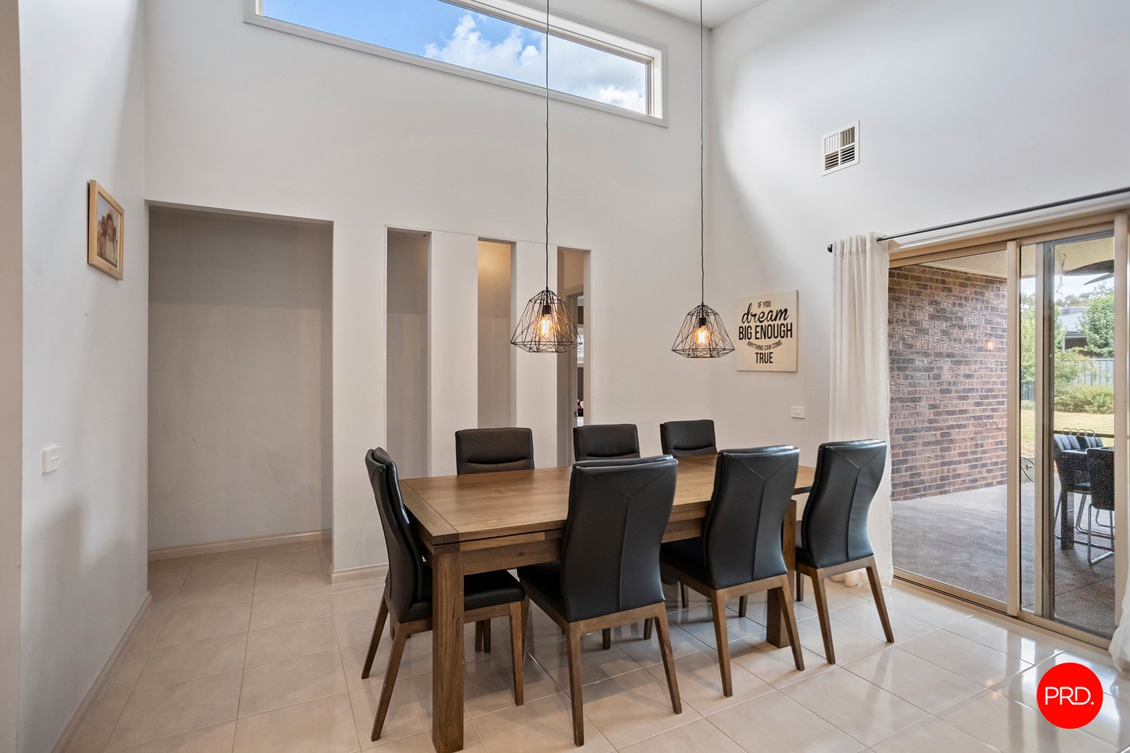 25 Swanson Boulevard STRATHFIELDSAYE 9