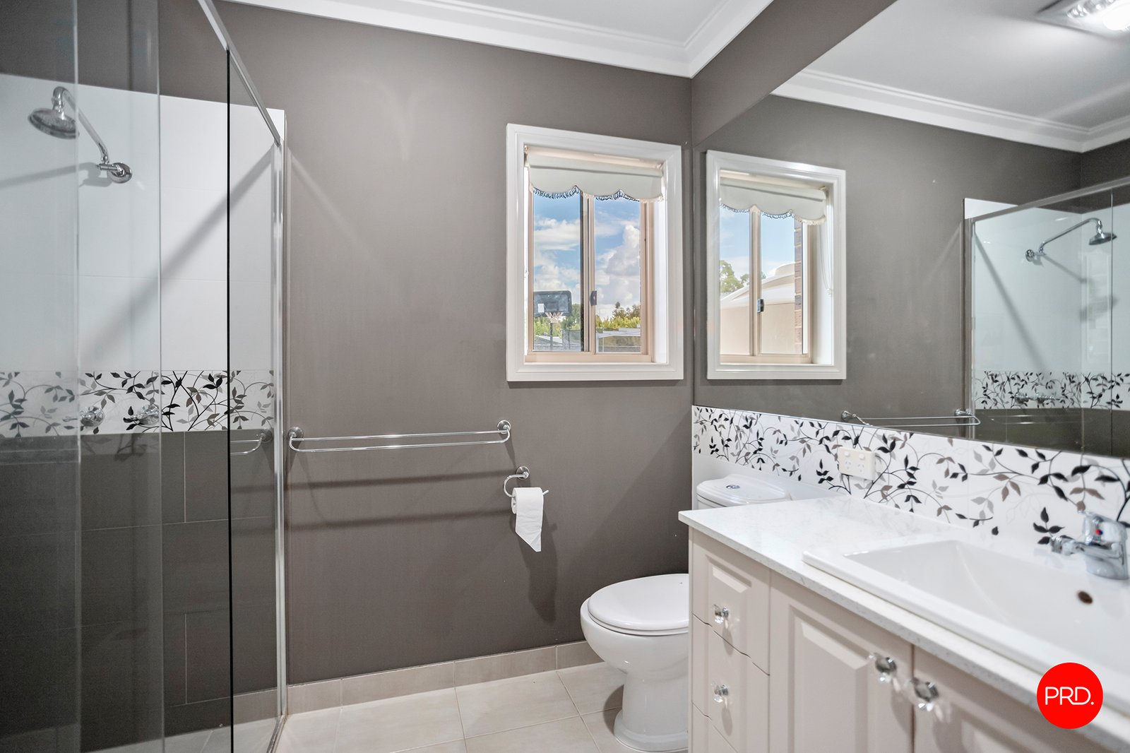 25 Swanson Boulevard STRATHFIELDSAYE 12