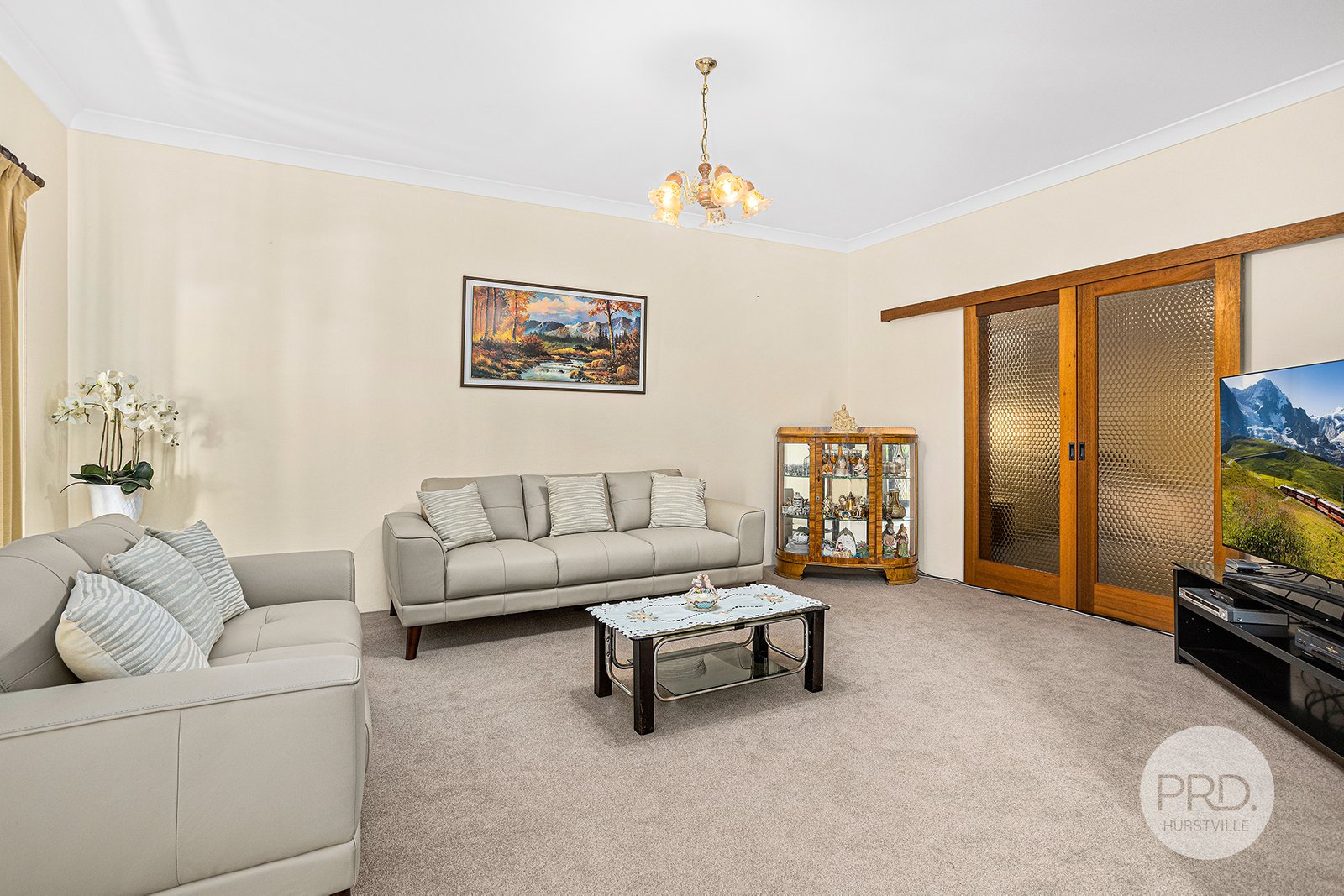 25 Taronga Street HURSTVILLE 2