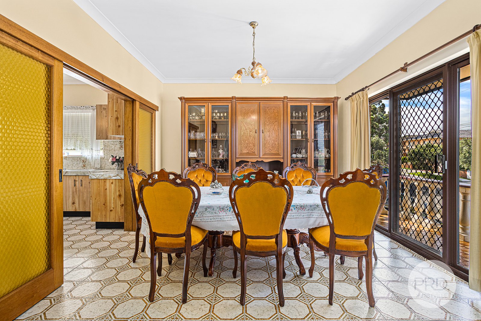 25 Taronga Street HURSTVILLE 4