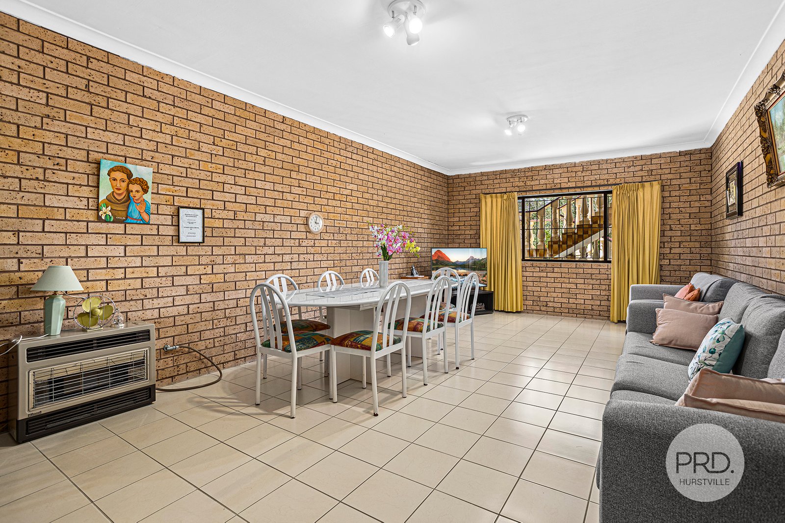 25 Taronga Street HURSTVILLE 6