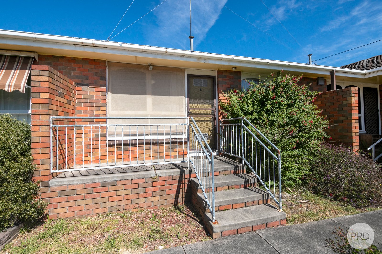 2/5 Theobald Street WENDOUREE 4