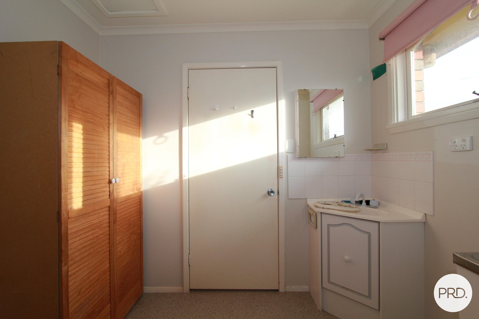 2/5 Theobald Street WENDOUREE 8