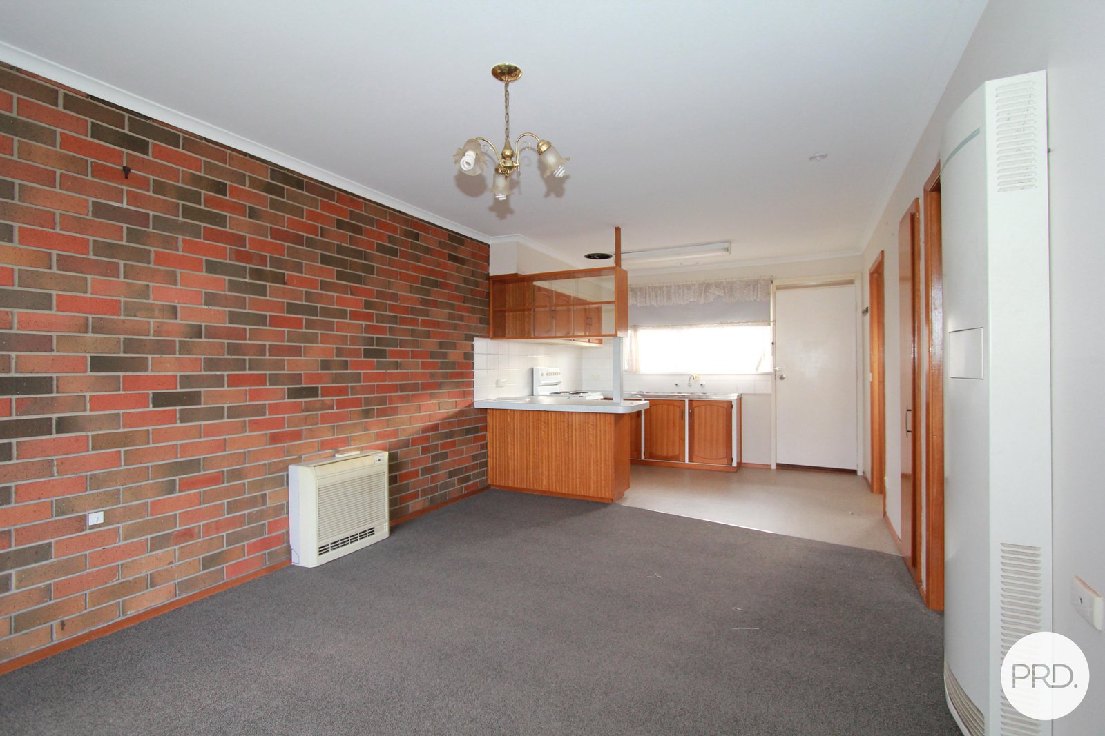 2/5 Theobald Street WENDOUREE 4