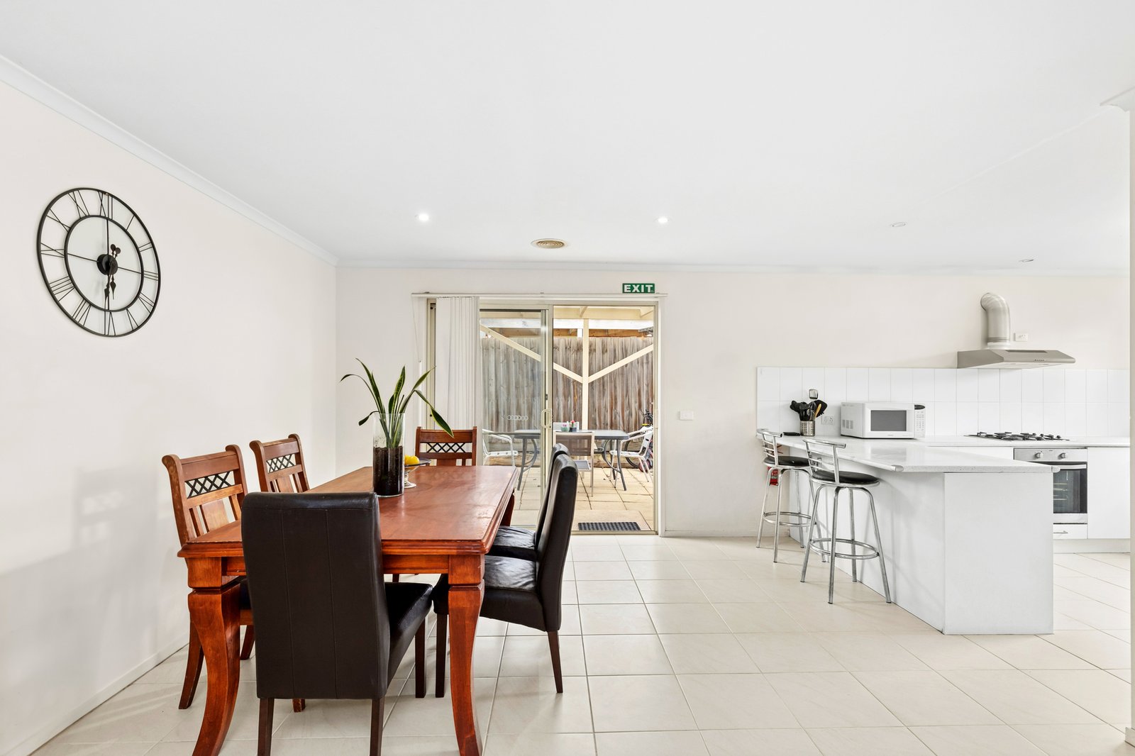 Gallery: 25 Thwaites Close