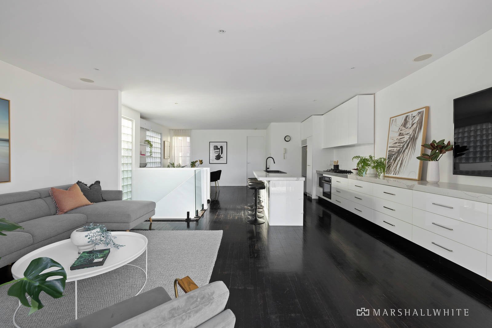 25 Tiuna Grove, Elwood, VIC