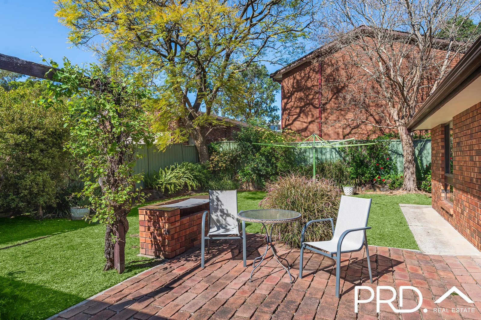 25 Tompson Road REVESBY 6