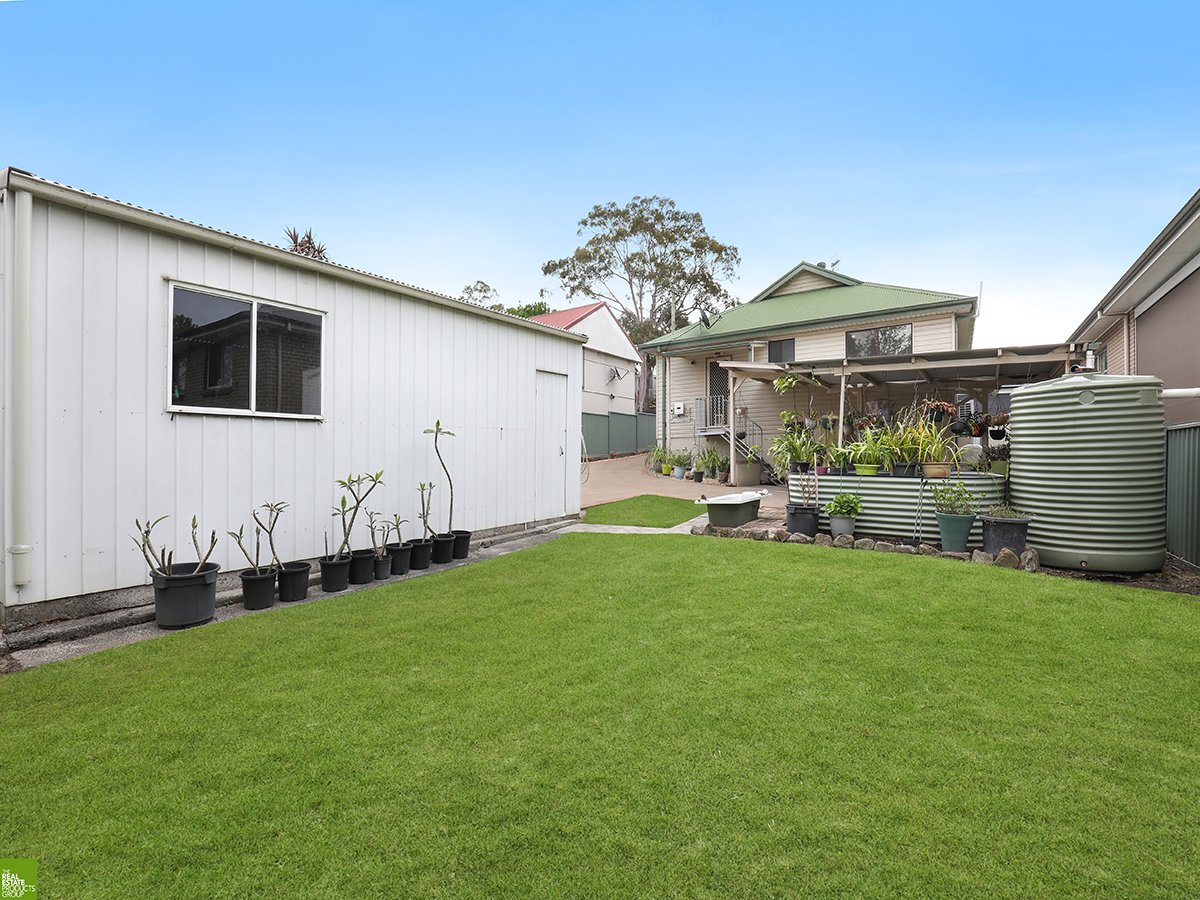 25 Tresnan Street UNANDERRA 11