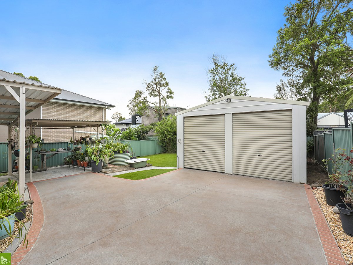 25 Tresnan Street UNANDERRA 12