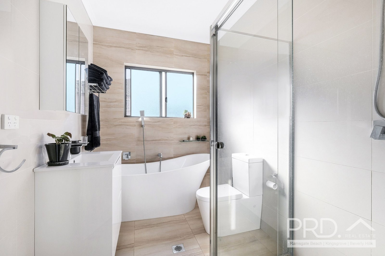 25 Troy Street CAMPSIE 7